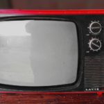 Wspólny relaks przed telewizorem, lub niedzielne filmowe popołudnie, umila nam czas wolny oraz pozwala się zrelaksować.
